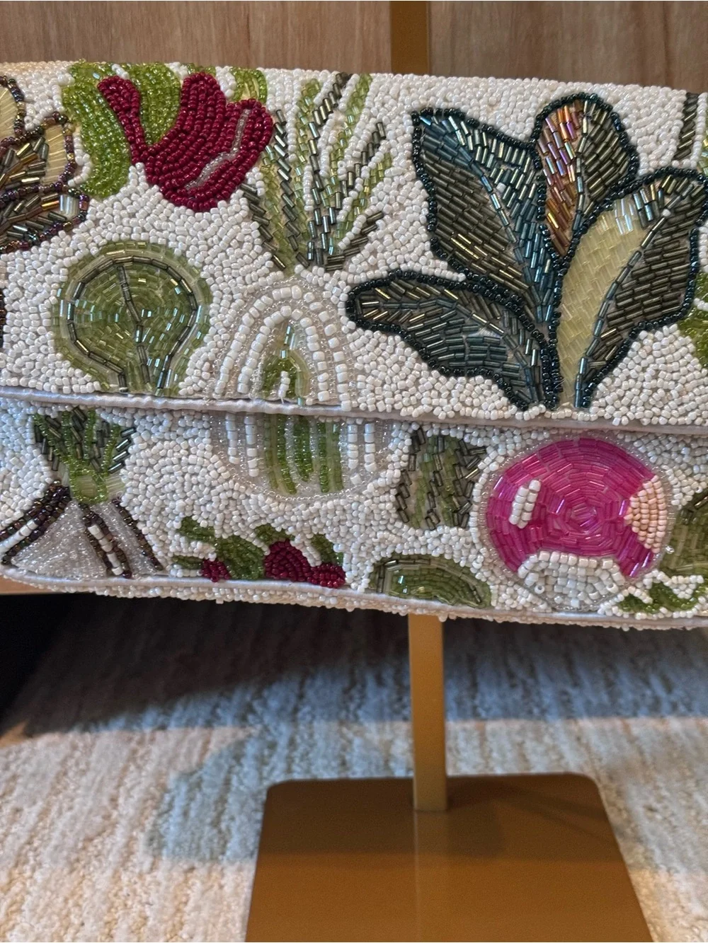 NWT~ Viral Beaded Floral Embroidered Shoulder Bag in White and Green - Picture 2 of 7